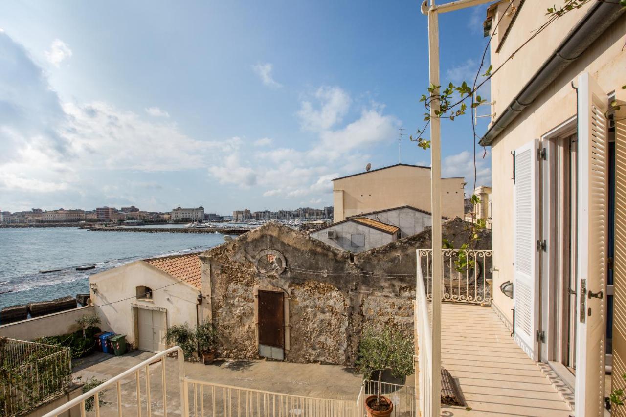 One-Bedroom Apartment with Balcony - Separate Building